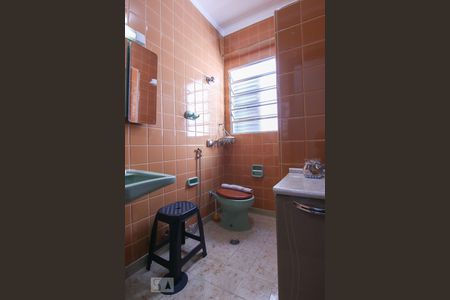 Casa à venda com 178m², 3 quartos e 2 vagasBanheiro Suíte