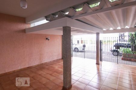 Casa à venda com 178m², 3 quartos e 2 vagasGaragem