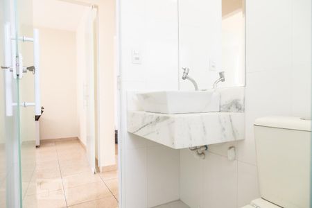Apartamento para alugar com 65m², 2 quartos e 1 vaga Apartamento para alugar com 65m², 2 quartos e 1 vagaBanheiro