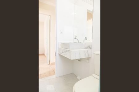 Apartamento para alugar com 65m², 2 quartos e 1 vaga Apartamento para alugar com 65m², 2 quartos e 1 vagaBanheiro