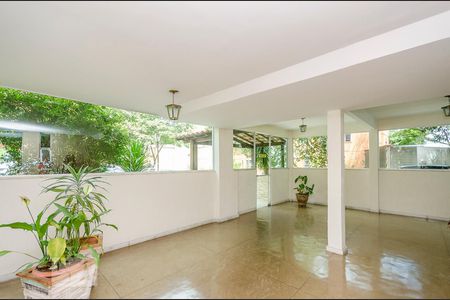 Apartamento à venda com 80m², 3 quartos e sem vagaÁrea comum