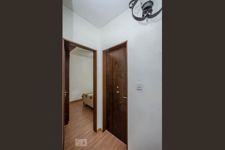 Apartamento à venda com 80m², 3 quartos e sem vagaCorredor