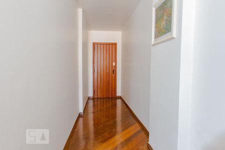Entrada de apartamento à venda com 3 quartos, 130m² em Grajau, Rio de Janeiro
