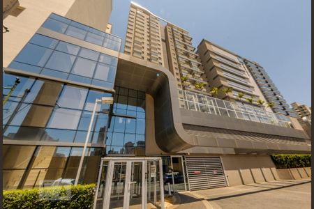 Apartamento para alugar com 42m², 1 quarto e 1 vaga Apartamento para alugar com 42m², 1 quarto e 1 vagaFachada do Prédio