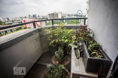 Apartamento à venda com 185m², 3 quartos e 2 vagasVaranda da Suite 1