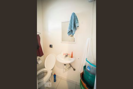 Apartamento à venda com 185m², 3 quartos e 2 vagasBanheiro do Quarto Extra - Reversível