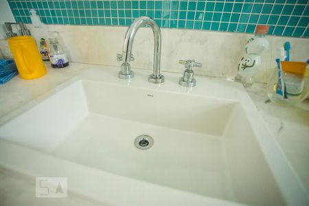 Apartamento à venda com 185m², 3 quartos e 2 vagasDetalhe Banheiro da Suite 2