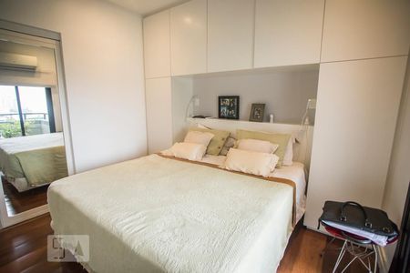 Apartamento à venda com 185m², 3 quartos e 2 vagasSuite 1
