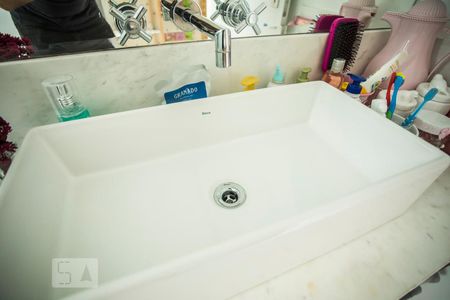 Apartamento à venda com 185m², 3 quartos e 2 vagasDetalhe Banheiro da Suite 3