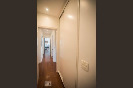 Apartamento à venda com 185m², 3 quartos e 2 vagasSuite 1 - Armários