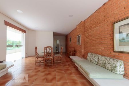 Apartamento para alugar com 117m², 3 quartos e 2 vagas Apartamento para alugar com 117m², 3 quartos e 2 vagasÁrea comum - Salão de festas