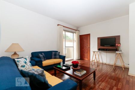 Apartamento para alugar com 117m², 3 quartos e 2 vagas Apartamento para alugar com 117m², 3 quartos e 2 vagasSala