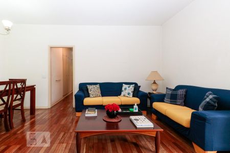 Apartamento para alugar com 117m², 3 quartos e 2 vagas Apartamento para alugar com 117m², 3 quartos e 2 vagasSala