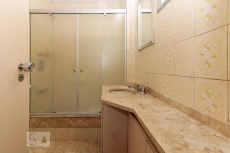Apartamento para alugar com 117m², 3 quartos e 2 vagas Apartamento para alugar com 117m², 3 quartos e 2 vagasSuíte - Banheiro