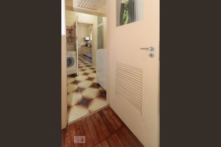 Apartamento para alugar com 117m², 3 quartos e 2 vagas Apartamento para alugar com 117m², 3 quartos e 2 vagasQuarto de Serviço