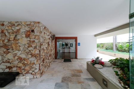 Apartamento para alugar com 117m², 3 quartos e 2 vagas Apartamento para alugar com 117m², 3 quartos e 2 vagasÁrea comum