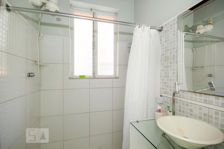 Banheiro de apartamento para alugar com 1 quarto, 50m² em Copacabana, Rio de Janeiro