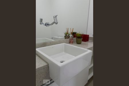 Apartamento para alugar com 78m², 2 quartos e 2 vagasLavabo