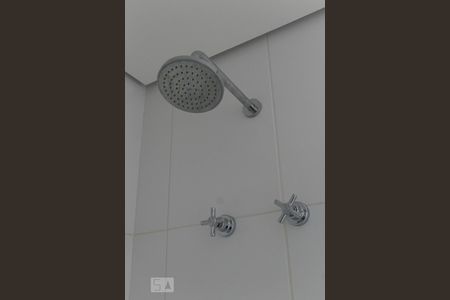 Apartamento para alugar com 78m², 2 quartos e 2 vagasChuveiro