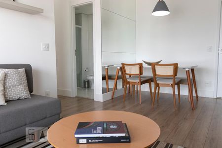 Detalhe Sala de apartamento para alugar com 2 quartos, 78m² em Santo Amaro, São Paulo