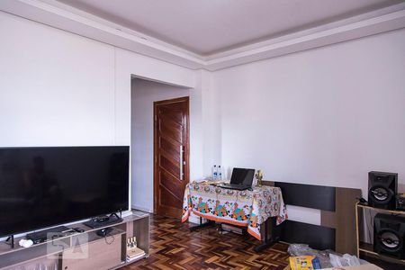 Sala de apartamento para alugar com 3 quartos, 78m² em Padre Eustáquio, Belo Horizonte