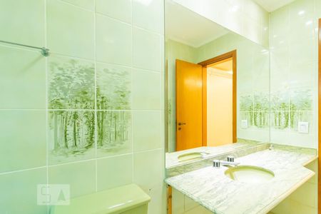 Apartamento à venda com 225m², 4 quartos e 3 vagasBanheiro Social