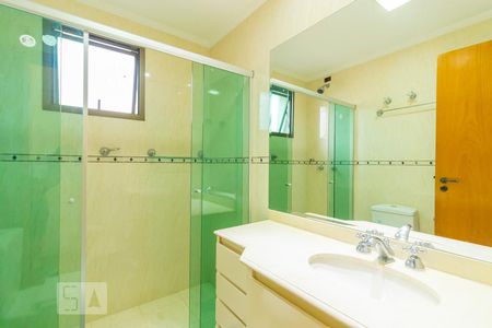 Apartamento à venda com 225m², 4 quartos e 3 vagasBanheiro Suite 1