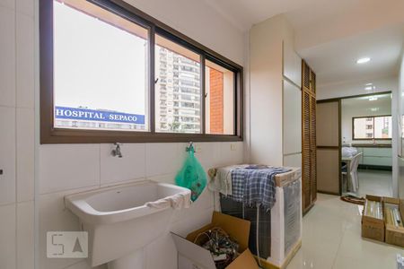 Apartamento à venda com 225m², 4 quartos e 3 vagasÁrea de Serviço