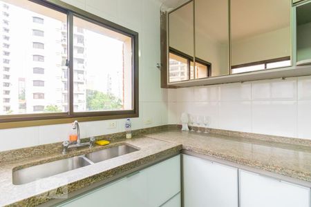 Apartamento à venda com 225m², 4 quartos e 3 vagasCozinha