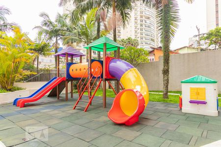 Apartamento à venda com 225m², 4 quartos e 3 vagasÁrea Comum - Playground