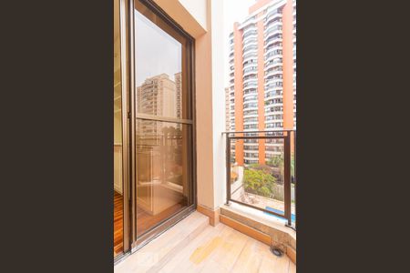 Apartamento à venda com 225m², 4 quartos e 3 vagasSacada Quarto 4