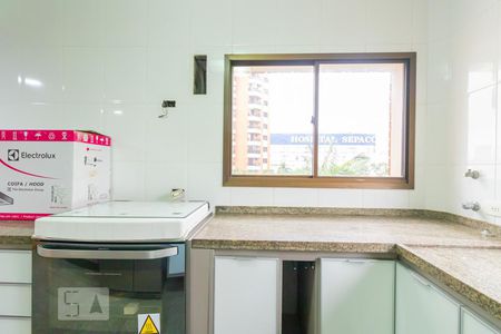 Apartamento à venda com 225m², 4 quartos e 3 vagasCozinha