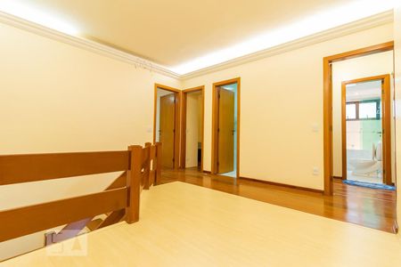 Apartamento à venda com 225m², 4 quartos e 3 vagasCorredor Quartos