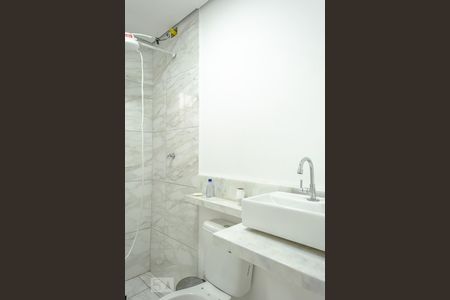 Casa à venda com 126m², 2 quartos e 2 vagas Casa à venda com 126m², 2 quartos e 2 vagasBanheiro