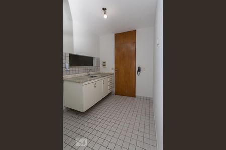 Apartamento para alugar com 73m², 3 quartos e 1 vaga Apartamento para alugar com 73m², 3 quartos e 1 vagaCozinha * Pia sera trocada em 27 de Janeiro
