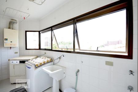 Apartamento à venda com 115m², 3 quartos e 3 vagas Apartamento à venda com 115m², 3 quartos e 3 vagasArea de Serviço