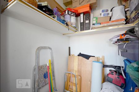 Apartamento à venda com 115m², 3 quartos e 3 vagas Apartamento à venda com 115m², 3 quartos e 3 vagasQuarto de Serviço