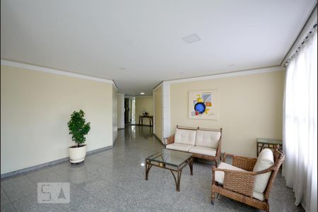 Apartamento à venda com 115m², 3 quartos e 3 vagas Apartamento à venda com 115m², 3 quartos e 3 vagasHall