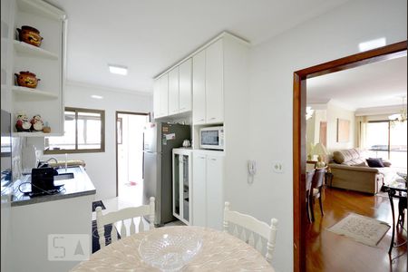 Apartamento à venda com 115m², 3 quartos e 3 vagas Apartamento à venda com 115m², 3 quartos e 3 vagasCozinha