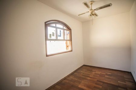 Casa à venda com 269m², 3 quartos e sem vagaQuarto 3 - Ventilador