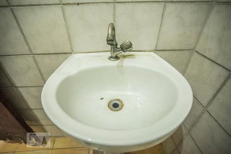 Casa à venda com 269m², 3 quartos e sem vagaLavabo - Torneira