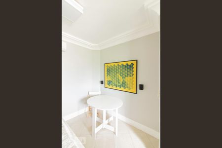 Sala de kitnet/studio para alugar com 1 quarto, 36m² em Vila Nova Conceição, São Paulo