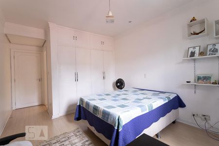 Casa à venda com 312m², 6 quartos e 3 vagasSuíte 02