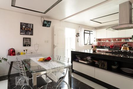 Casa à venda com 312m², 6 quartos e 3 vagasCopa