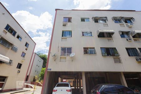 Apartamento à venda com 48m², 2 quartos e 1 vaga Apartamento à venda com 48m², 2 quartos e 1 vagaFachada do Bloco