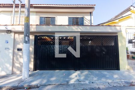 Casa para alugar com 177m², 3 quartos e 3 vagasFachada