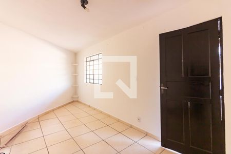 Casa para alugar com 177m², 3 quartos e 3 vagasComodo 