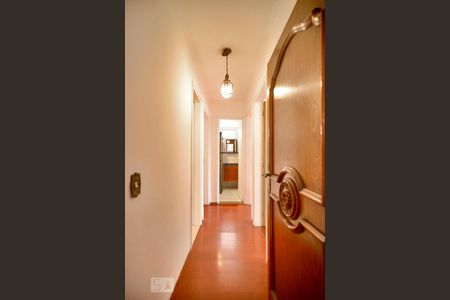 Apartamento à venda com 98m², 3 quartos e 1 vagaCorredor