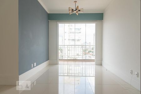 Sala de apartamento para alugar com 3 quartos, 75m² em Vila Firmiano Pinto, São Paulo