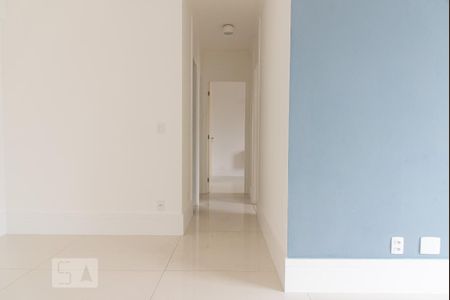 Apartamento para alugar com 75m², 3 quartos e 1 vaga Apartamento para alugar com 75m², 3 quartos e 1 vagaCorredor
